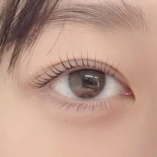 マツエク・マツパ GO TODAY シェアサロン 銀座Eclara店所属・mihiro 銀座まつぱﾏﾂｴｸ眉のマツエク・マツパデザイン