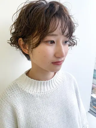 ショート nuu所属・💜ショート💜 ウルフ、ボブ二色亜美のヘアスタイル