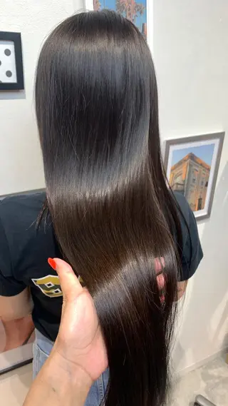 ロング ブリーチなしダブル/ レイヤーカット 小棹のヘアスタイル