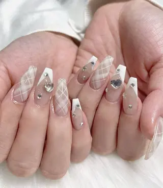 ネイル FLY NAIL&Eyelash Salon 梅田店所属・YUKI FUKUMARUのマツエク・マツパデザイン