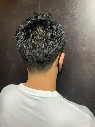 ショート HIRO GINZA新橋店所属・山内 敢史のヘアスタイル