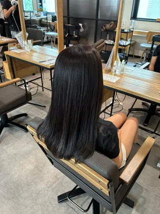 セミロング 久部 菜々子のヘアスタイル