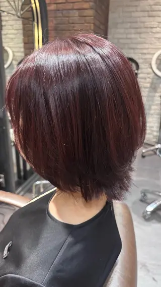 ショート MINX銀座所属・MINX 井上 ヨウ 艶髪カラー/レイヤーのヘアスタイル