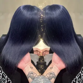 セミロング カラー Ma cherie by Lond所属・ハイトーン/ ブリーチAikaのヘアスタイル