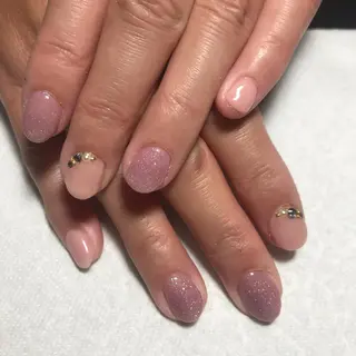 ネイル ECLAT エクラ所属・寺山 千鶴のネイルデザイン