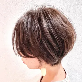 ショート カラー くびれミディ🌷 暖色系No1高橋智のヘアスタイル