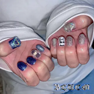 ネイル BLUEM なな🐶のネイルデザイン