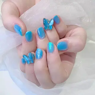 ネイル Kanon 🤍のネイルデザイン