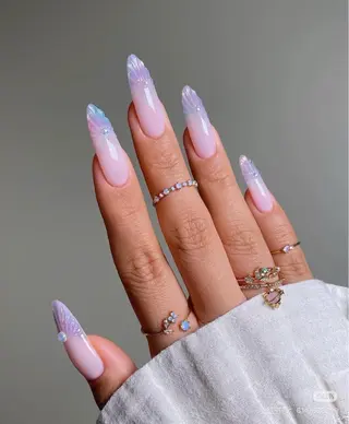 ネイル 高木 維麗絲のネイルデザイン