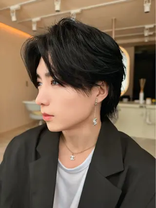 メンズ excia渋谷所属・曲がる縮毛矯正 センターパート/翼のヘアスタイル