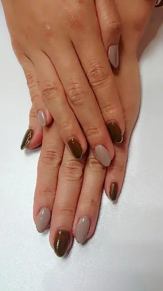 ネイル 🍒当日もOK🍒 𝑳𝑼𝑵𝑨花井のネイルデザイン