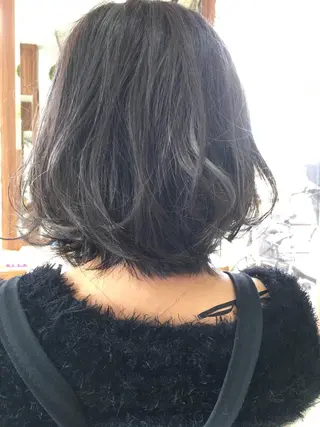 ショート カラー 白髪ぼかしハイライト 柳川拓哉のヘアスタイル