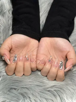 ネイル Momoka 🍑🎀のネイルデザイン