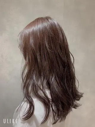 セミロング カラー エンドウ　ミノリ🤎 /半個室/レイヤーのヘアスタイル