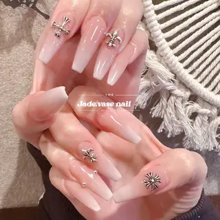 ネイル も りのネイルデザイン