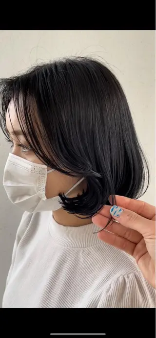 ショート カラー hyphen《ハイフン》所属・市村 香多のヘアスタイル