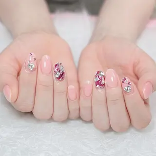 ネイル Mio ⛱のネイルデザイン