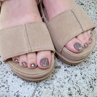 ネイル RIEKO🍒 ワンホン♡推しネイルのネイルデザイン