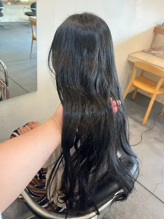 ロング カラー 丸山 菜々子のヘアスタイル