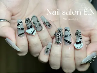ネイル E.N🦋 長さ出し/持ち込みのネイルデザイン