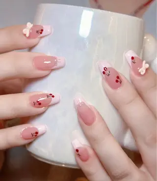 ネイル u1salon所属・ゆい ユイのネイルデザイン