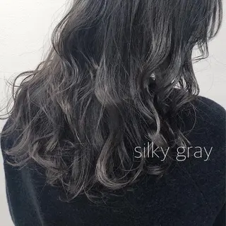 ミディアム カラー 柔らかbeige モトキのヘアスタイル