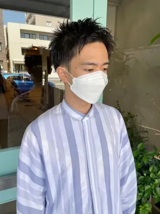 ショート メンズ パーマ/レイヤー 岩山丈一郎のヘアスタイル