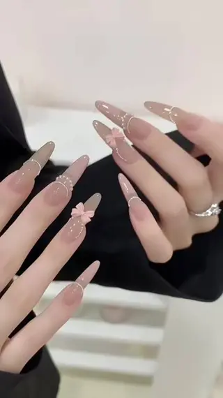 ネイル MIHANA YUKIのネイルデザイン