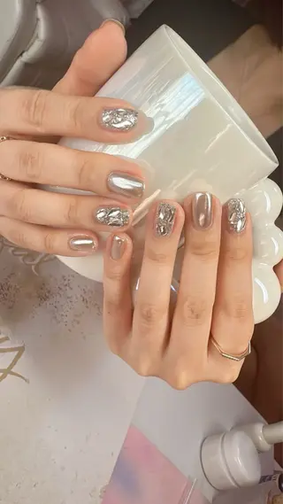 ネイル LEDアイラッシュ ∩_∩アオイのマツエク・マツパデザイン