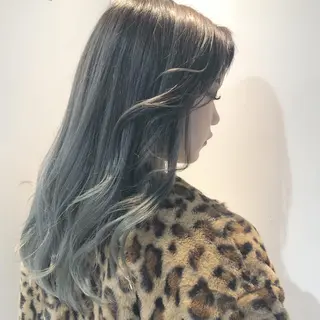 ロング カラー ORIKA 美容室のヘアスタイル