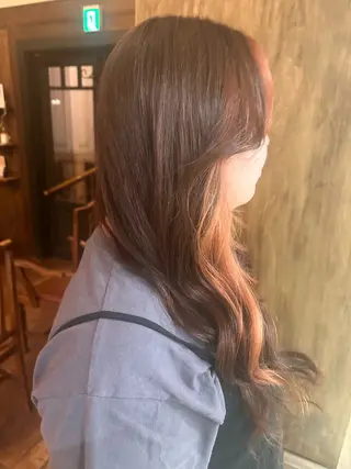 ロング カラー 井上 莉緒のヘアスタイル
