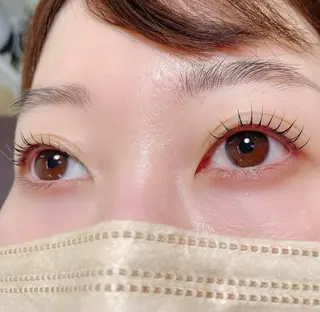 マツエク・マツパ CHAINE所属・濱岡 寧々花のヘアスタイル