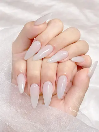 MoON...❤︎ MeGuのネイルデザイン