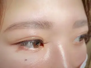 アイブロウ EYELA 山中の眉毛・アイブロウイメージ