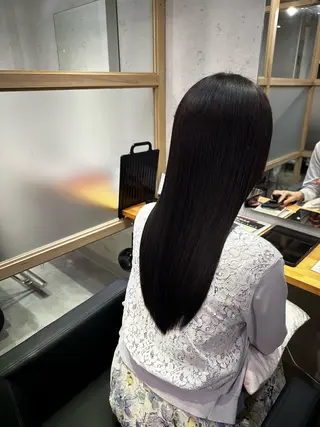 ロング JOS所属・上野/エフェクトブリ ーチ✂︎touiのヘアスタイル