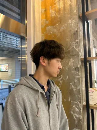 メンズ rio￤ブラウン￤暗 髪￤縮毛矯正🌙のヘアスタイル