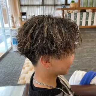 カラー パーマ メンズ 樽川翔/フェザーパー マ/シャドウパーマのヘアスタイル