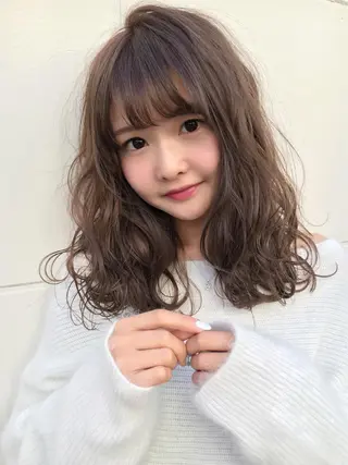 ロング カラー ヘアアレンジ 榎園 由美のヘアスタイル