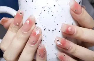 ネイル Mona【パラジェル ・長さ出し専門店】のネイルデザイン