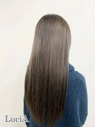 カラー ロング ヘアアレンジ エクステ LuciA\5900のヘアスタイル