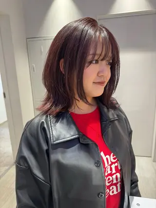 ミディアム カラー icon所属・Ami icon / レイヤー/ハイトーンのヘアスタイル