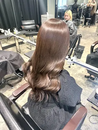 ロング カラー ハイトーン･髪質改善 MIOKAのヘアスタイル