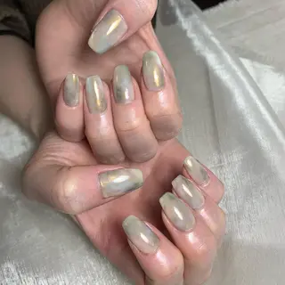 ネイル repos~ルポ~所属・里見 麗のネイルデザイン