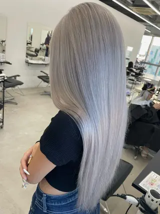 カラー 和木坂 日美のヘアスタイル