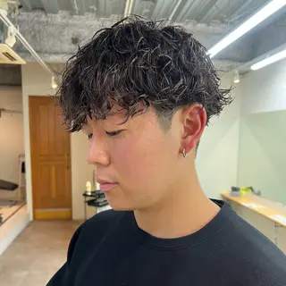 ショート パーマ 大人メンズヘア メンズパーマSHUNのヘアスタイル