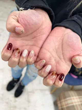 ネイル マハロネイルサロン横浜店所属・吉田 里菜のネイルデザイン