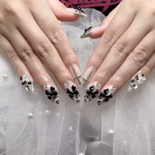 ネイル ENsalon AKIRAのネイルデザイン