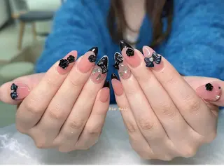 ネイル Hin Nail Osaka所属・Hin Nailsのネイルデザイン