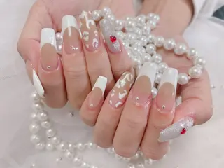 ネイル ネイルサロンエクラ 🫧Shizukaのネイルデザイン