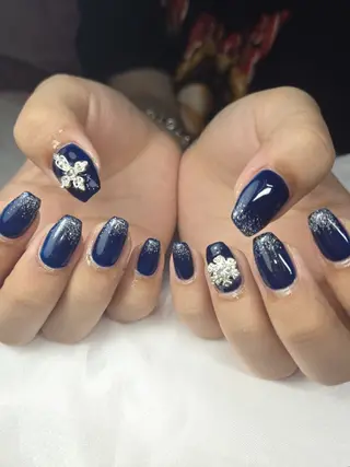 ネイル ネイルサロンベルティ .ひとみのネイルデザイン